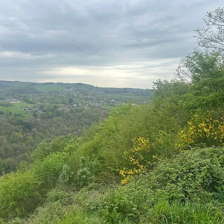 Between Hills And * Trooz